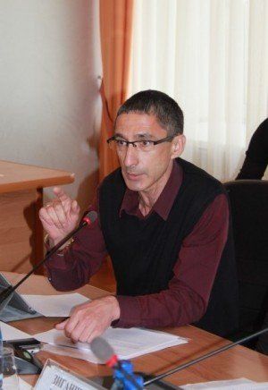 Динар Абукин