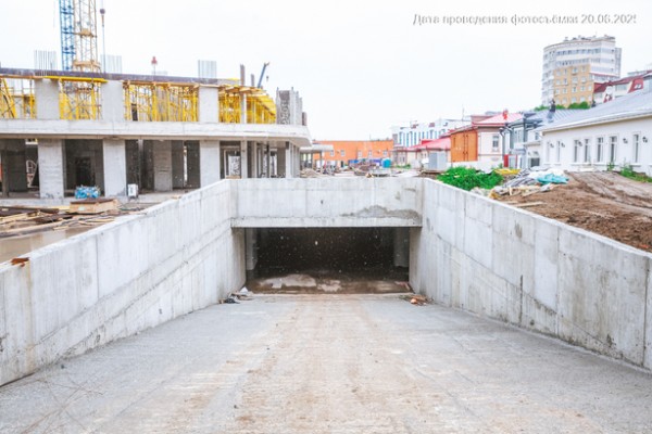 Челюскинцев 5