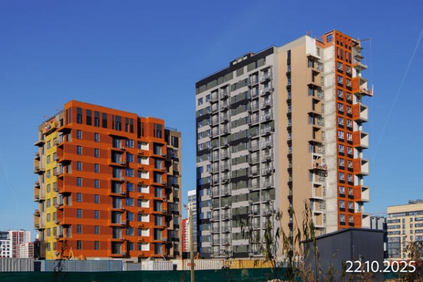 по ул. Защитников Отечества