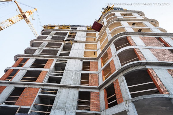 Челюскинцев 5