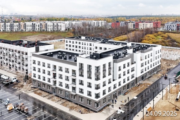 Скандиа. Квартал у озера