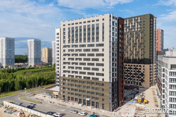 Дивный квартал у озера