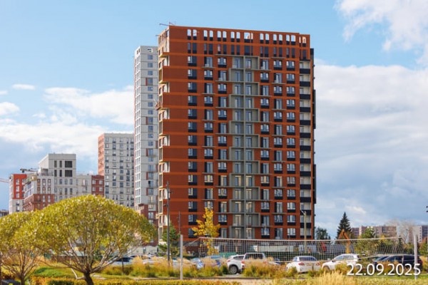 по ул. Защитников Отечества