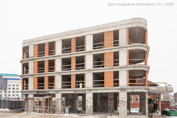 Челюскинцев 5