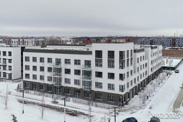 Скандиа. Квартал у озера