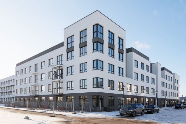 Скандиа. Квартал у озера