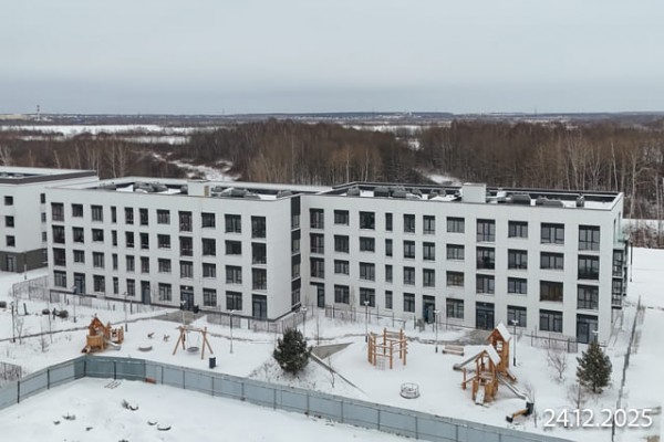 Скандиа. Квартал у озера