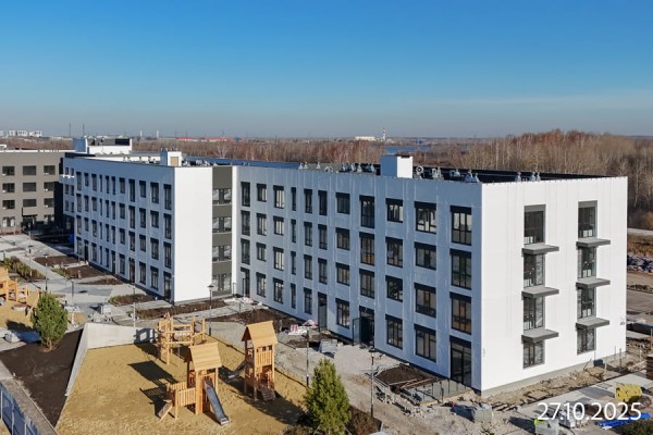 Скандиа. Квартал у озера