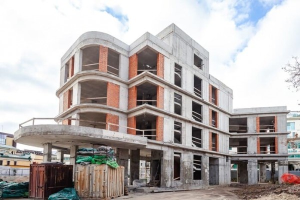 Челюскинцев 5