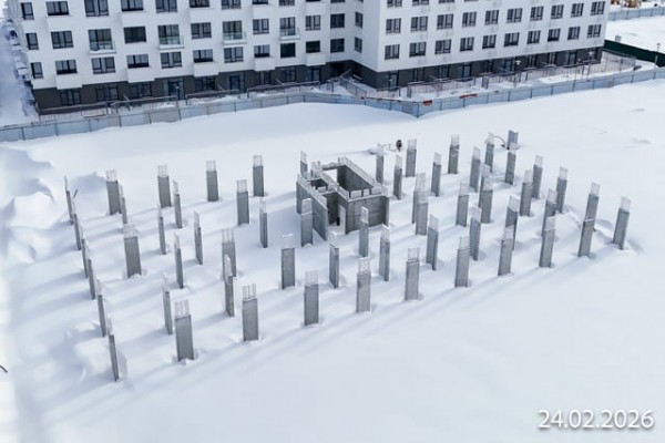 Скандиа. Квартал у озера