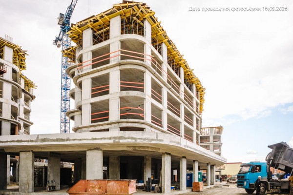 Челюскинцев 5