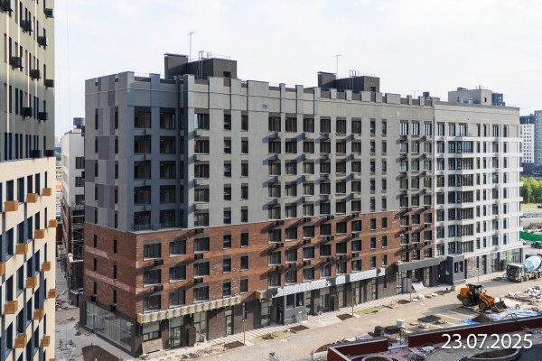 Дивный квартал у озера