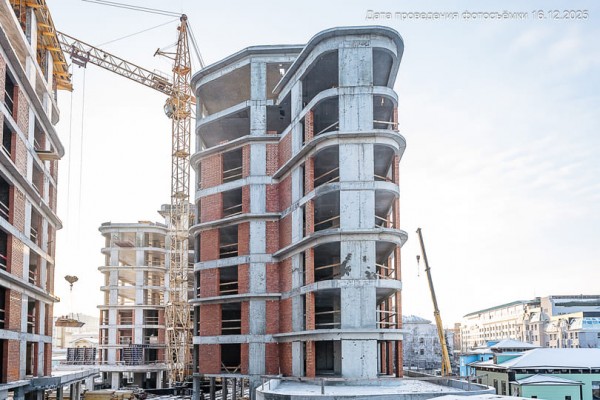 Челюскинцев 5