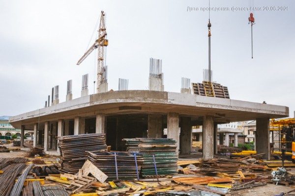 Челюскинцев 5