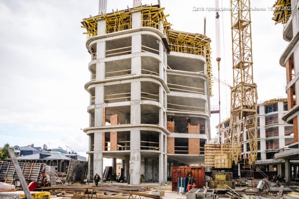 Челюскинцев 5