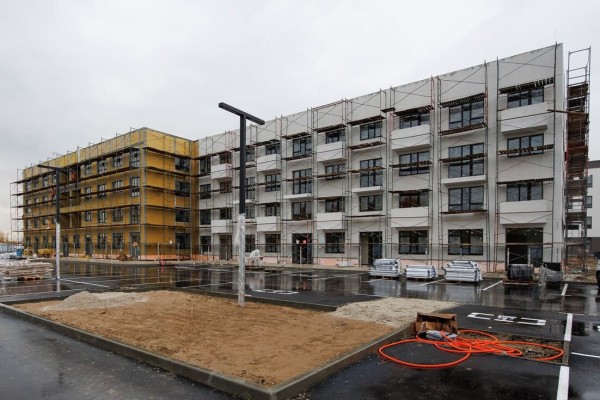 Скандиа. Квартал у озера