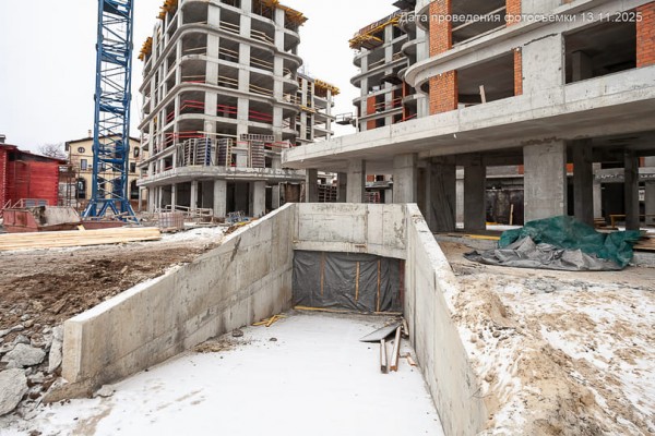 Челюскинцев 5