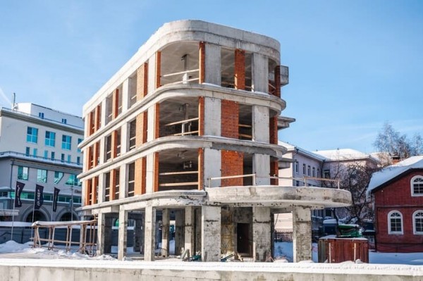 Челюскинцев 5