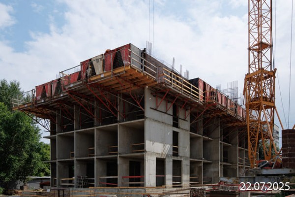 На ул. Ставропольская, 1