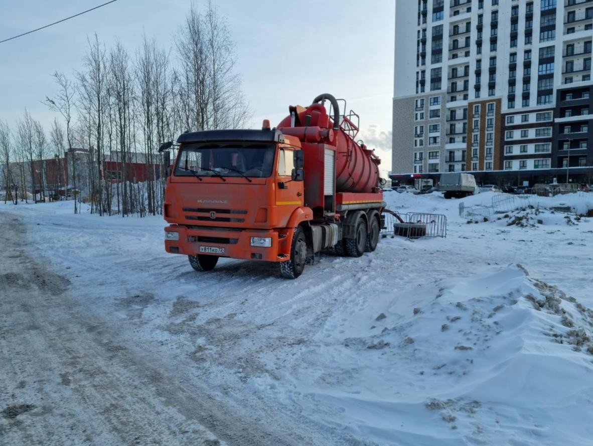 Тюменцы и водоканал объединяются в борьбе с «серыми» возчиками