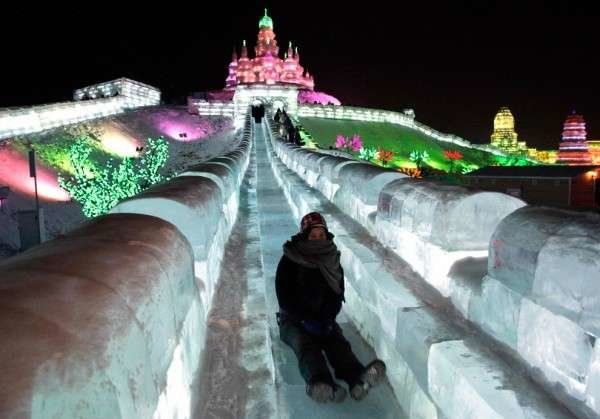 Снежные горки в Москве