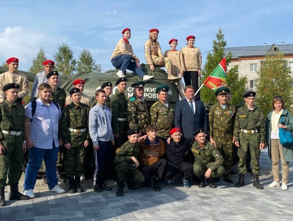 Все поколения - за мирное небо над головой