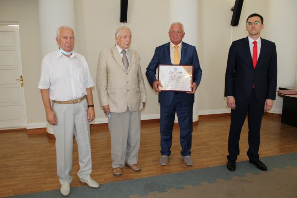 Золотой диплом вручен Николаю Щепелину