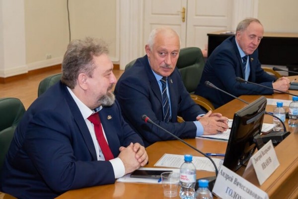 Дмитрий Иванов, Андрей Никитин, Виктор Рейн