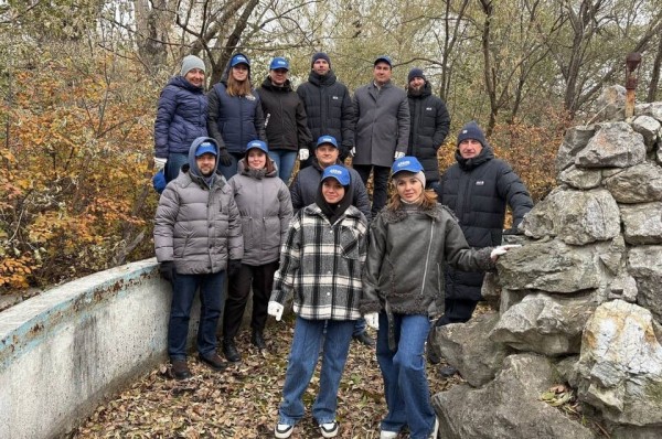 Участники ленинского субботника