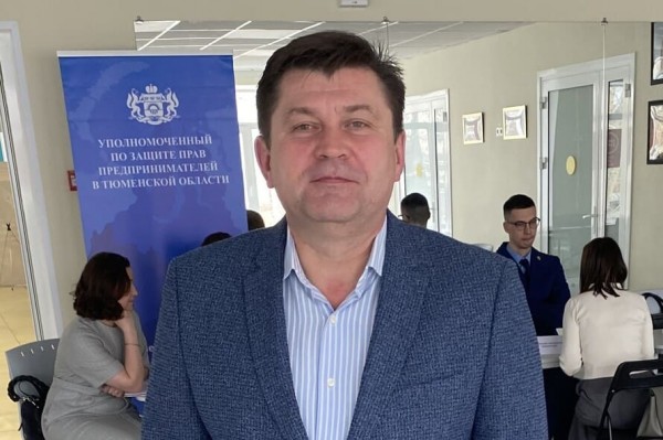 Александр Титов