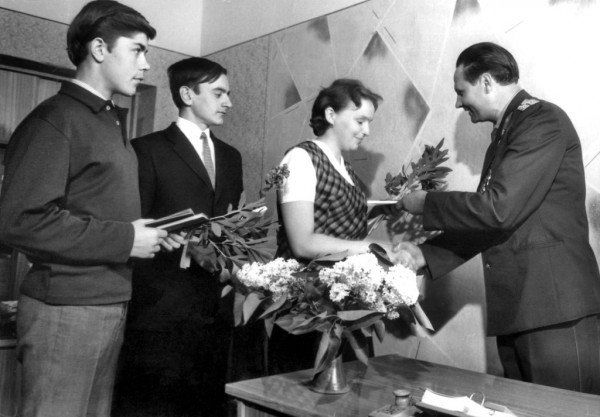 Торжественное вручение паспорта гражданина СССР, 1970-е гг.