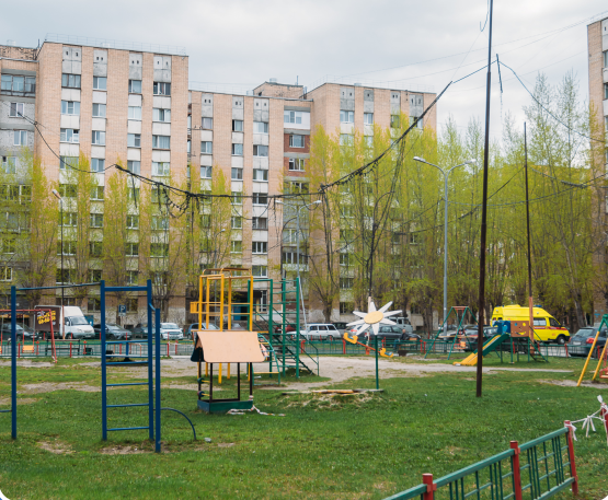 Благоустройство детской площадки по ул. Республики, 214 (конкурсант)