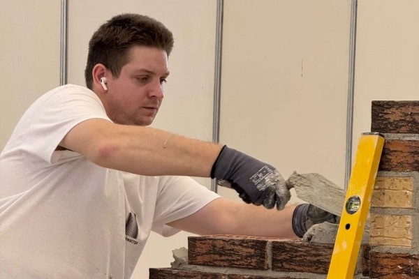 Виктор Лукьяненко