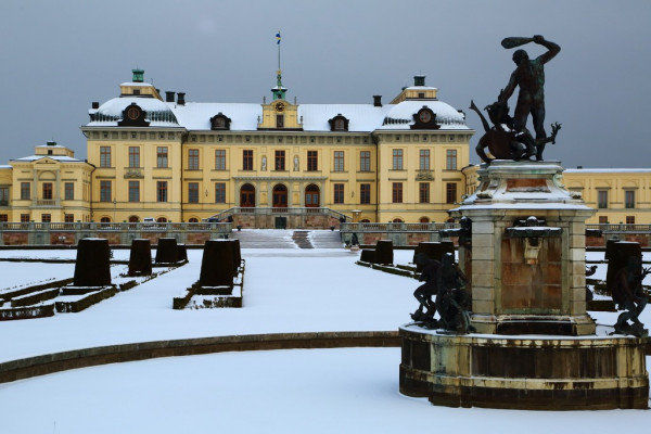 Дворец Дроттнингхольм зимой