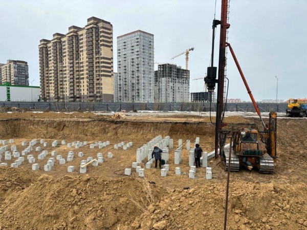 Начало строительства нового дома по ул. Алматинская, район Мыс