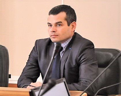 Олег Ашихмин