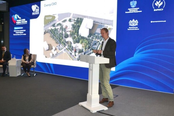 Выступает Дмитрий Селивохин