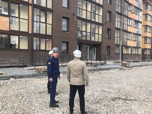 Ход строительства долгостроя по ул. Тимофея Чаркова проконтролировал прокурор