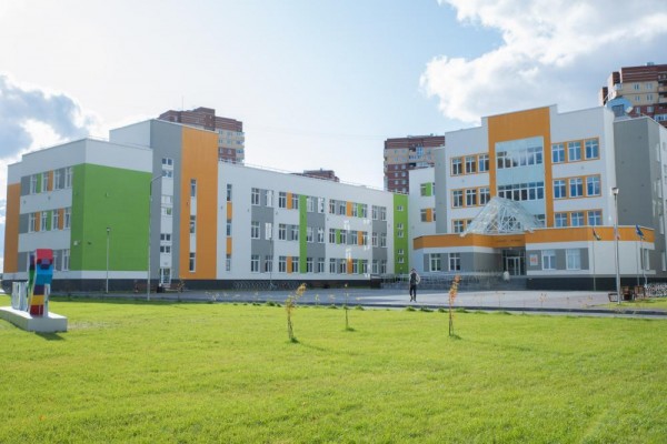 Школы строятся по образцу введенной в эксплуатацию в 2019 году школы по улице Бориса Житкова