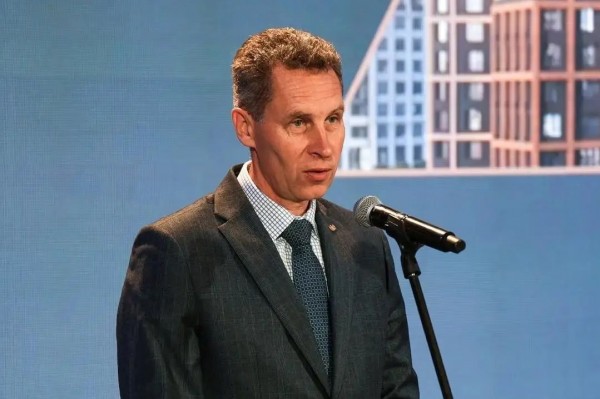 С приветственным словом к участникам Форума выступил Сергей Шустов