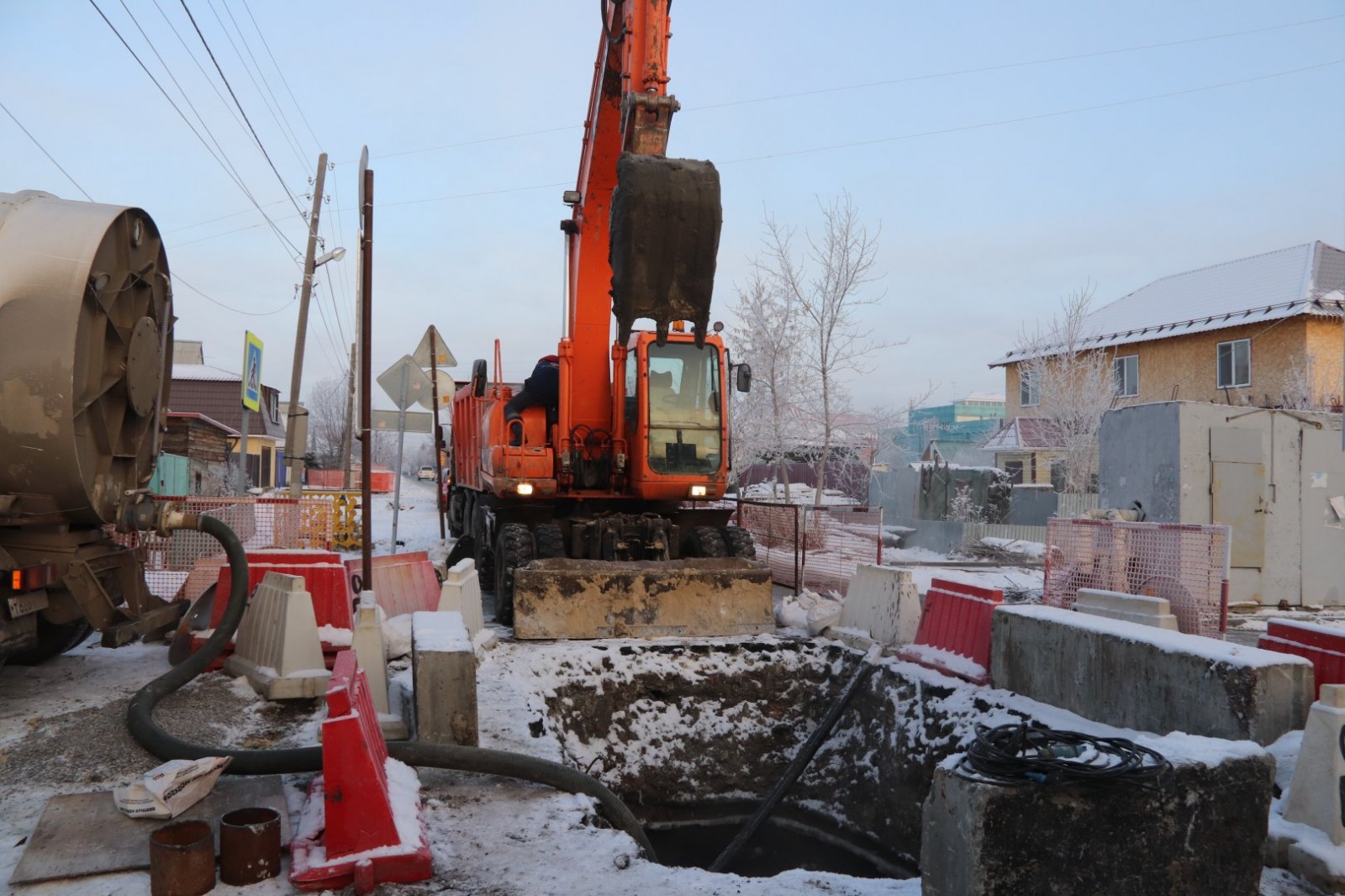 Тюменский водоканал реконструирует сети водоснабжения в частном секторе  нашего города