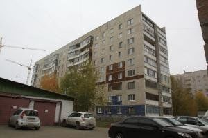 Дом по ул. Широтная, 150 с \"ароматами\" канализации