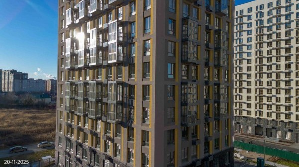 На Чаркова 72