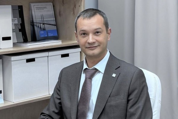 Илья Овчинников