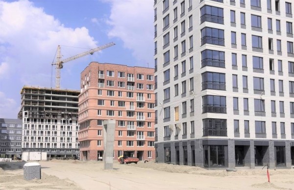 Строительство ЖК в квартале ул. Кремлевская - А.Кореневского - Восстания