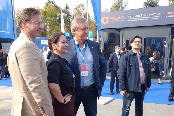 Представители Майер курорта «Марциаль» на открытии форума