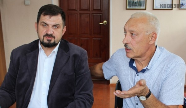 Андрей Кошель и Андрей Никитин на встрече в региональном Союзе строителей
